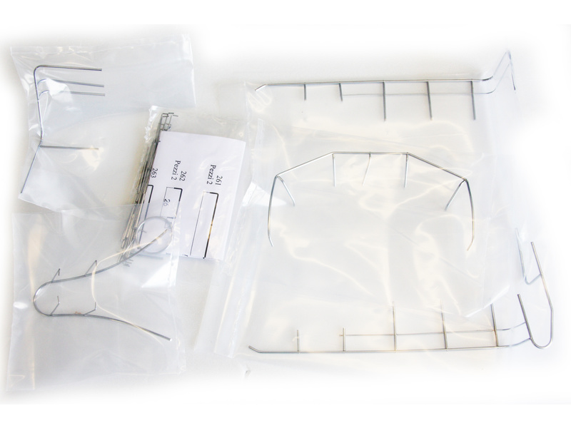 AMATI Grand Banks motorová jachta 1967 1:20 kit