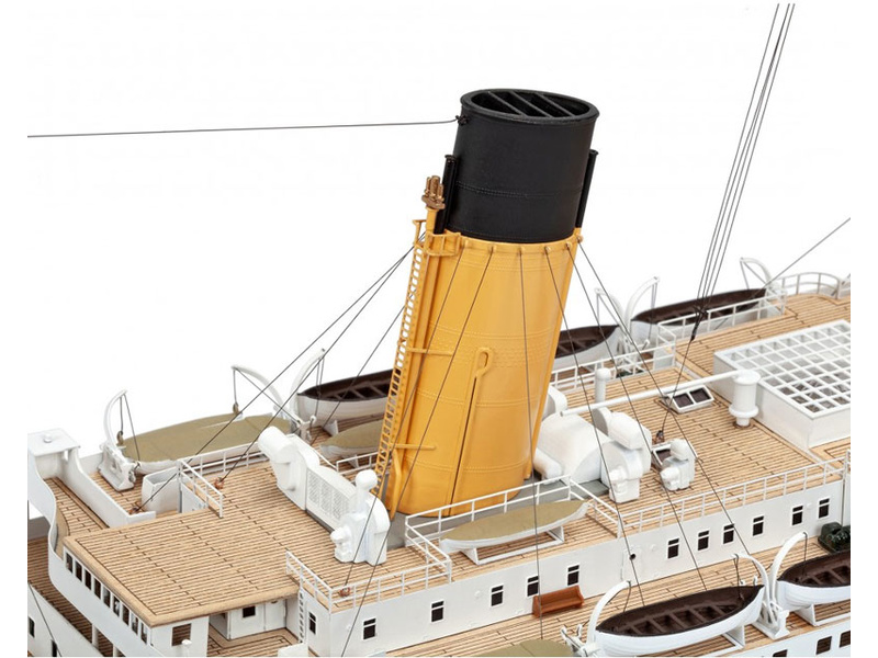 AMATI R.M.S. Titanic 1:250 kit (verze 2025)