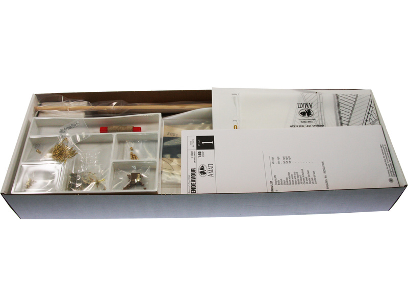 AMATI Endeavour plachetnice 1934 1:80 kit s hotovým trupem