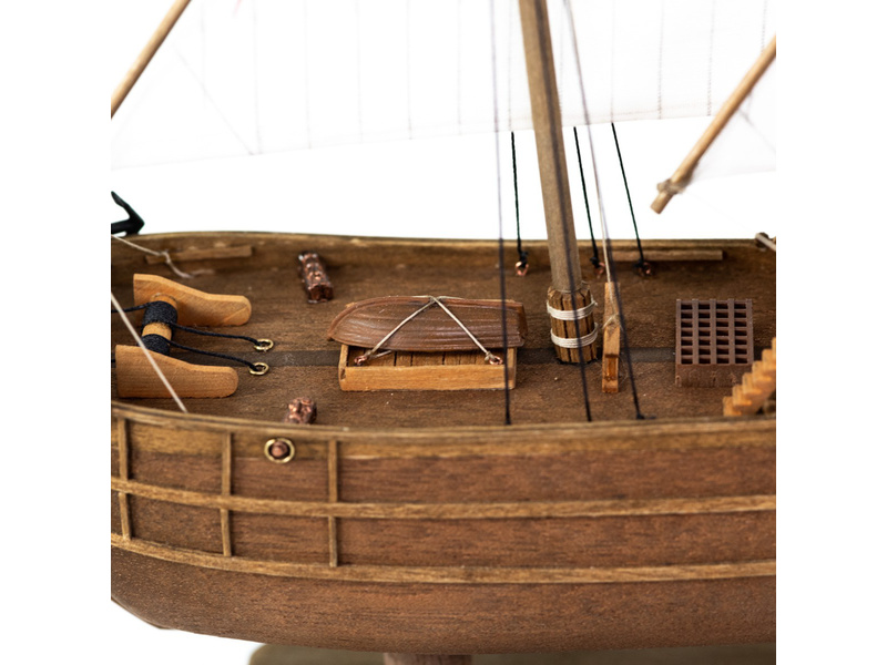 AMATI Nina 1:135 kit