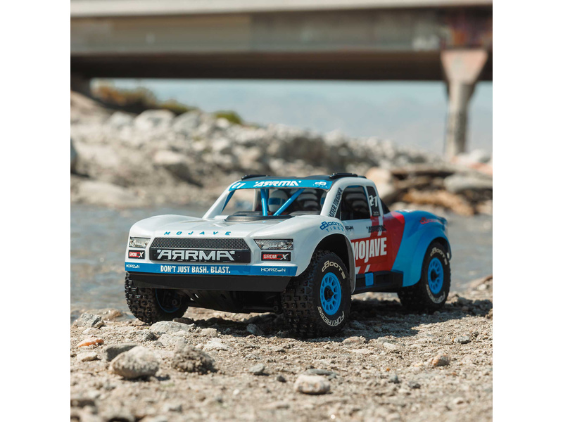 Arrma Mojave Grom 223S BLX 1:18 4WD RTR bílá