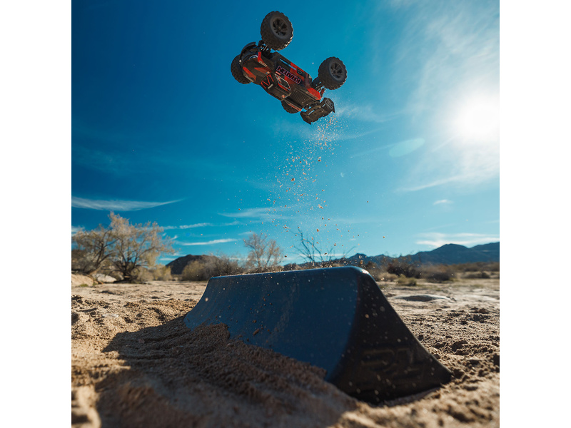 Arrma Mini Kraton 3S DSC BLX 1:16 4WD RTR Basic černá/červená