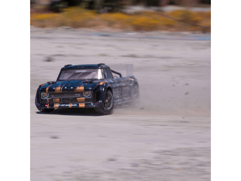 Arrma Infraction 3S BLX 1:8 RTR zlatá