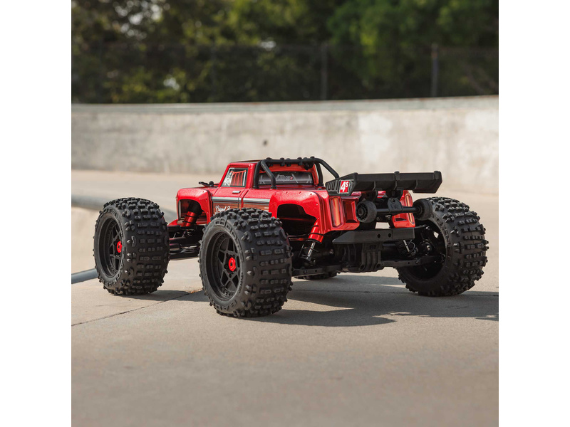 Arrma Outcast 4S V2 BLX 1:10 4WD RTR ocelová