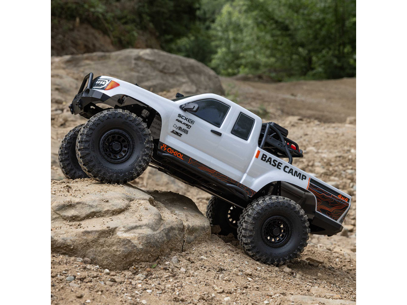 Axial SCX10 III Base Camp 4WD 1:10 RTR šedý