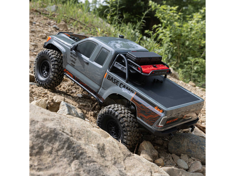 Axial SCX10 III Base Camp 4WD 1:10 RTR šedý