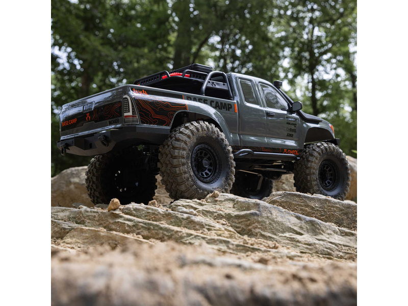 Axial SCX10 III Base Camp 4WD 1:10 RTR šedý
