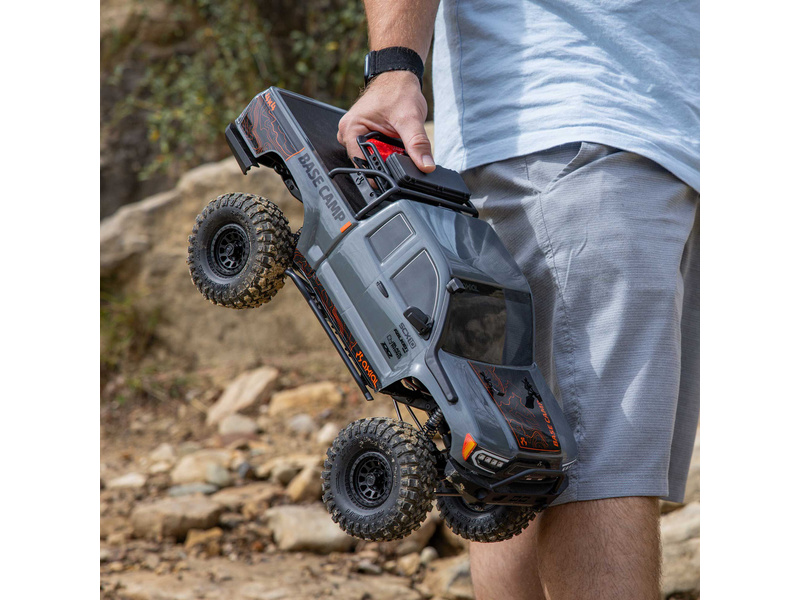 Axial SCX10 III Base Camp 4WD 1:10 RTR šedý