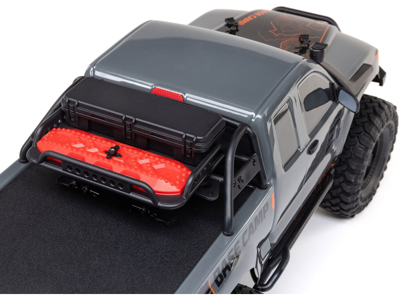 Axial SCX10 III Base Camp 4WD 1:10 RTR šedý