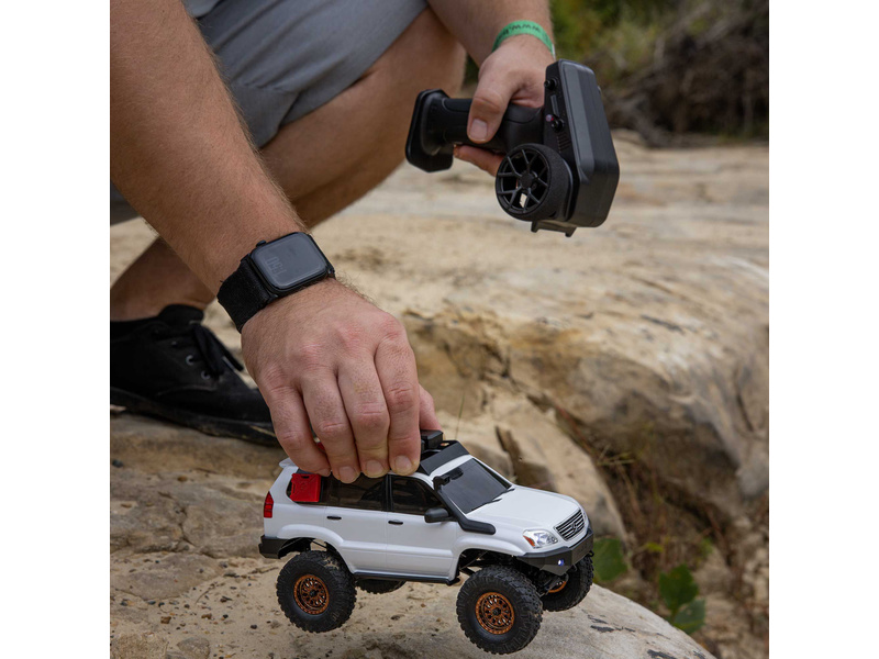 Axial SCX24 Lexus GX 470 1:24 4WD RTR černý