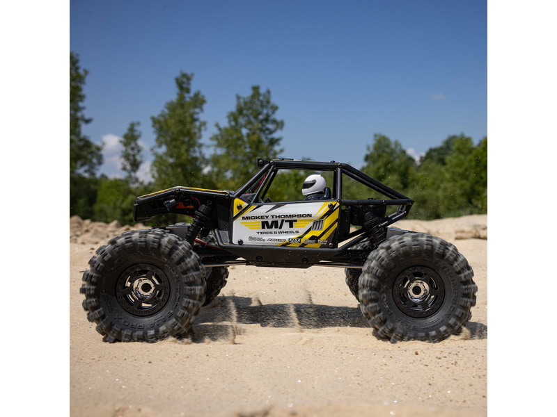 Axial Capra 1:18 4WS RTR žlutá