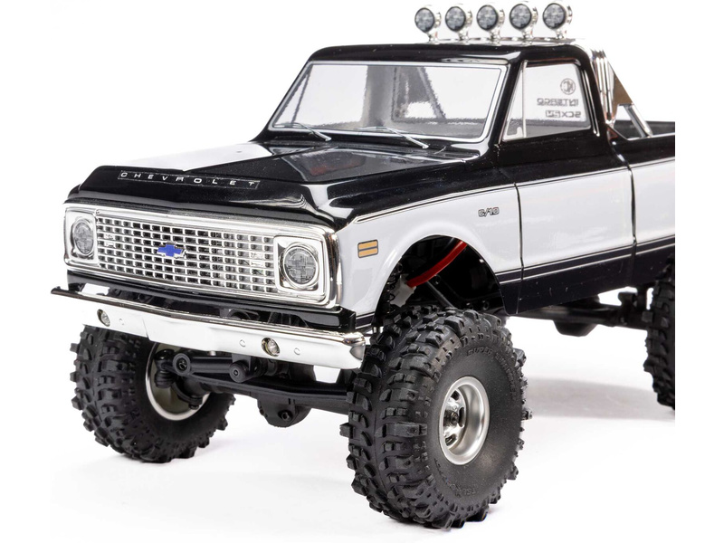 Axial SCX24 Chevrolet C10 1971 1:24 4WD RTR oranžový