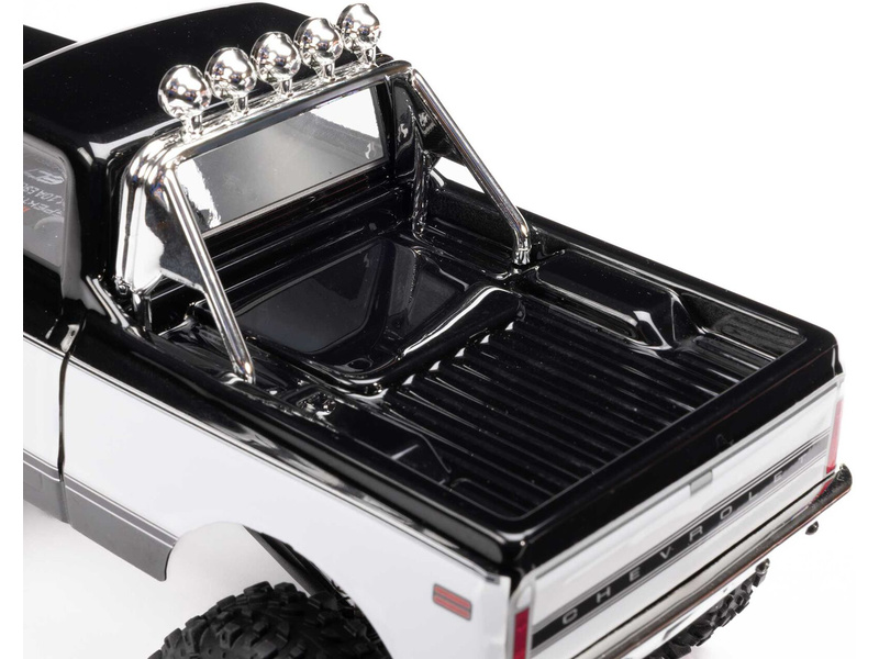 Axial SCX24 Chevrolet C10 1971 1:24 4WD RTR oranžový