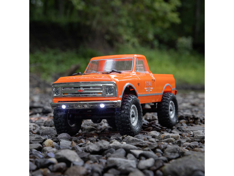 Axial SCX24 Chevrolet C10 1967 1:24 4WD RTR oranžový