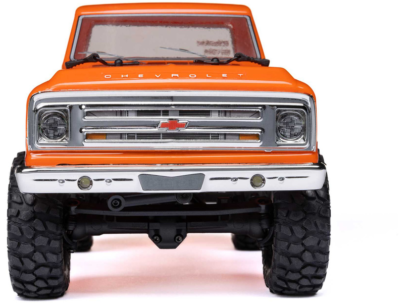Axial SCX24 Chevrolet C10 1967 1:24 4WD RTR oranžový