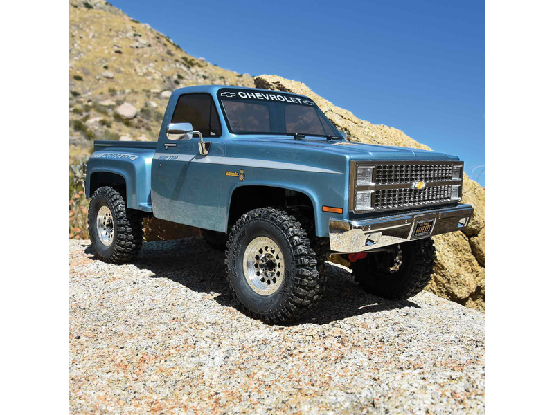 Axial SCX10 III Base Camp Chevrolet K10 1982 1:10 4WD RTR