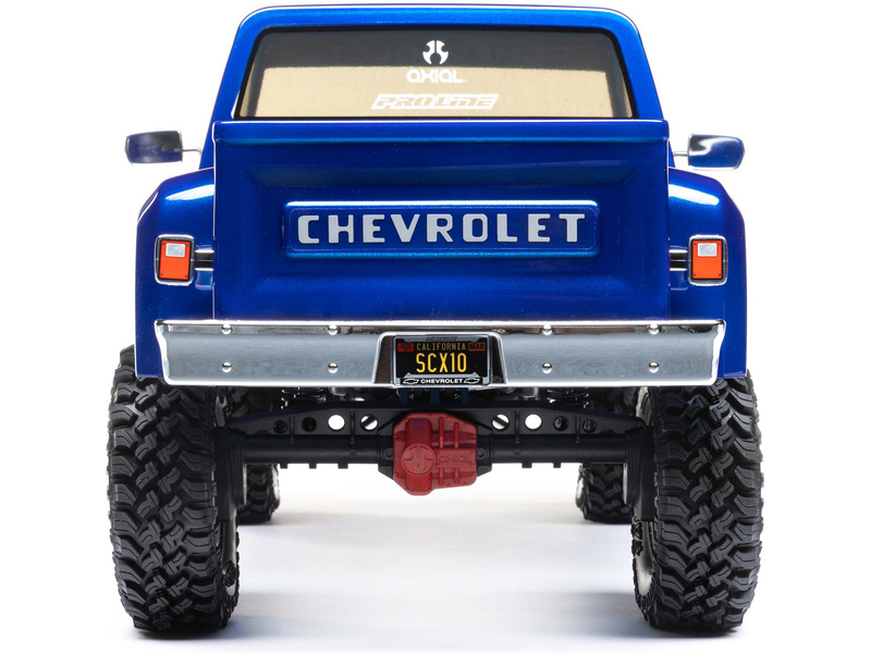 Axial SCX10 III Base Camp 1:10 4WD Chevy K10 1982 RTR modrý