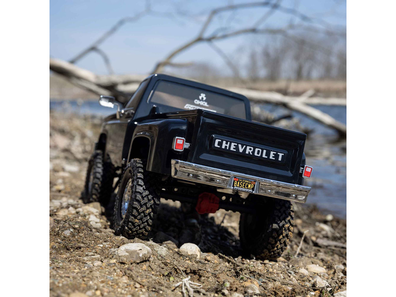 Axial SCX10 III Base Camp 1:10 4WD Chevy K10 1982 RTR modrý