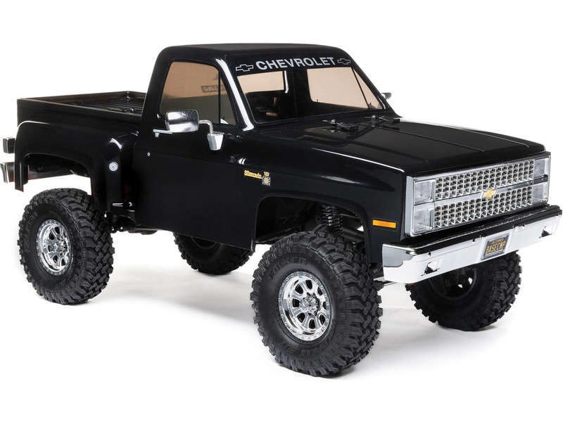 Axial SCX10 III Base Camp 1:10 4WD Chevy K10 1982 RTR modrý