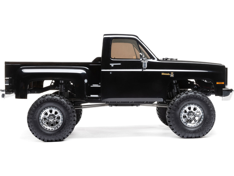 Axial SCX10 III Base Camp 1:10 4WD Chevy K10 1982 RTR modrý