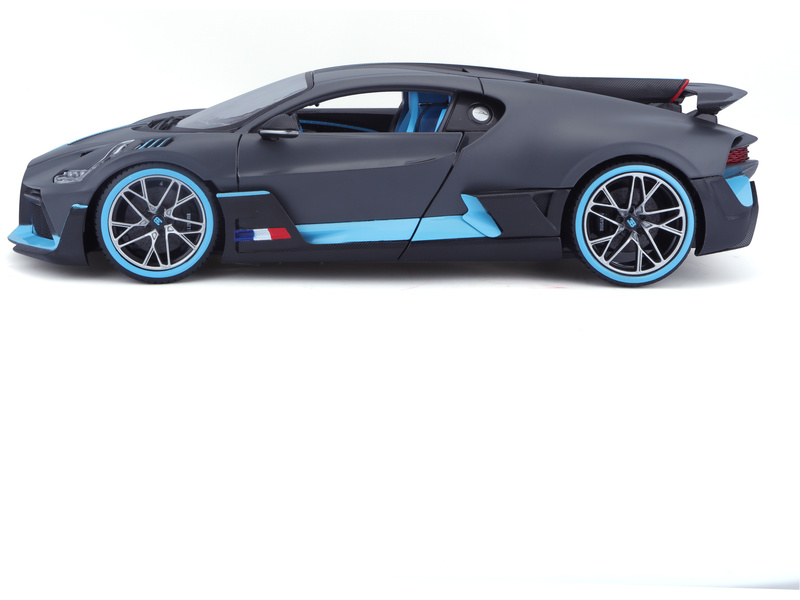 Bburago Bugatti Divo 1:18 šedá