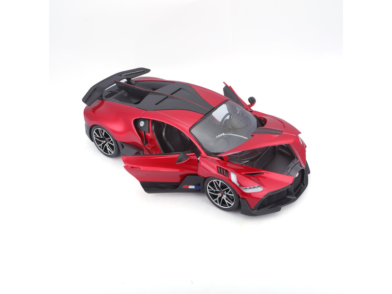 Bburago Bugatti Divo 1:18 červená