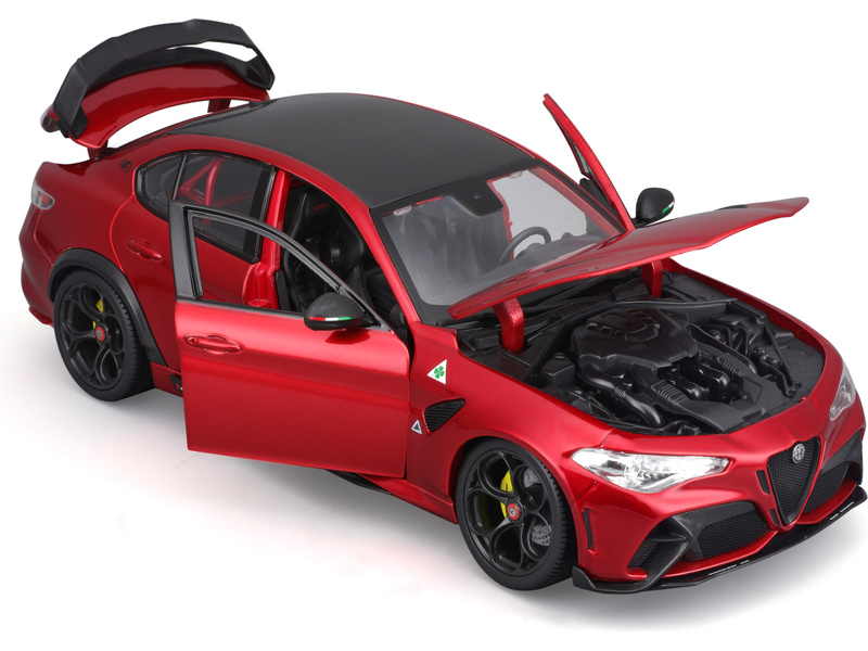 Bburago Alfa Romeo Giulia GTA 1:18 červená metalíza