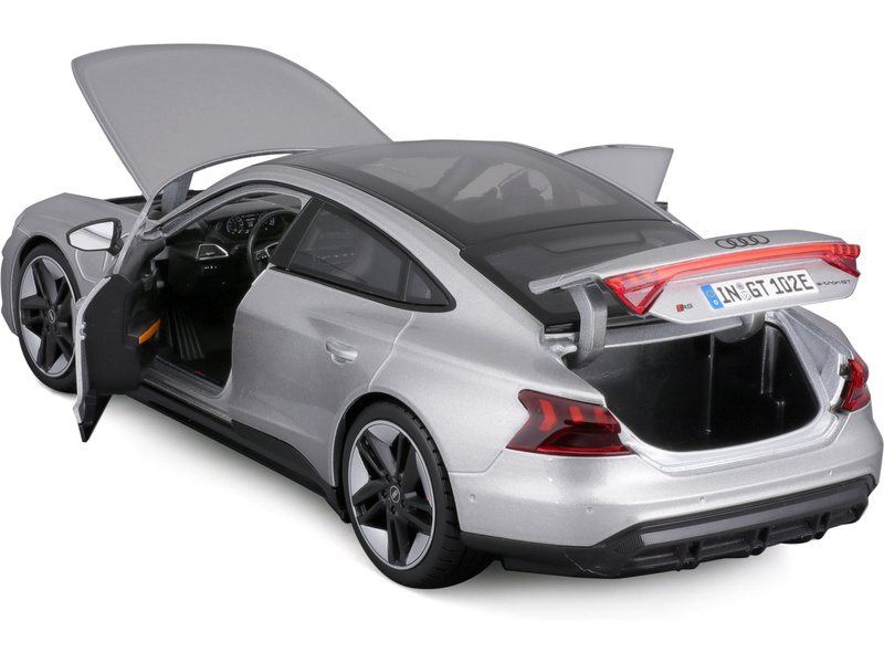 Bburago Audi RS E-tron GT 1:18 stříbrná
