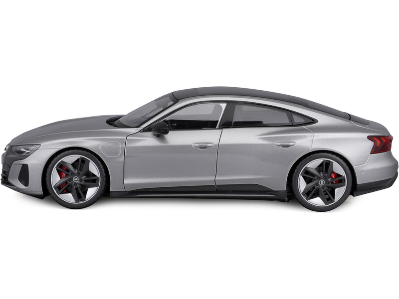 Bburago Audi RS E-tron GT 1:18 stříbrná