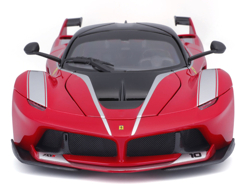Bburago Ferrari FXX K 1:18 červená metalíza