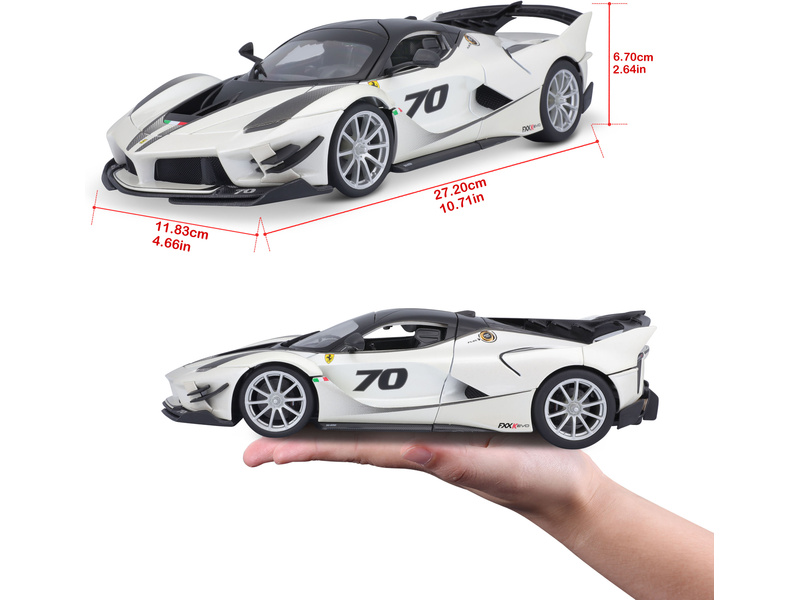 Bburago Ferrari FXX-K EVO No.70 1:18 bílá/černá