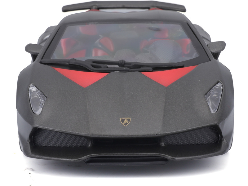 Bburago Plus Lamborghini Sesto Elemento 1:24 šedá metalíza