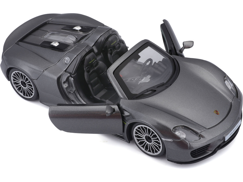 Bburago Plus Porsche 918 Spyder 1:24 stříbrná