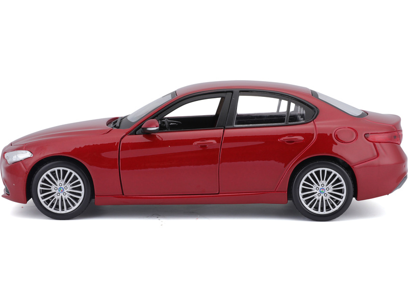 Bburago Alfa Romeo Giulia 2016 1:24 červená metalíza
