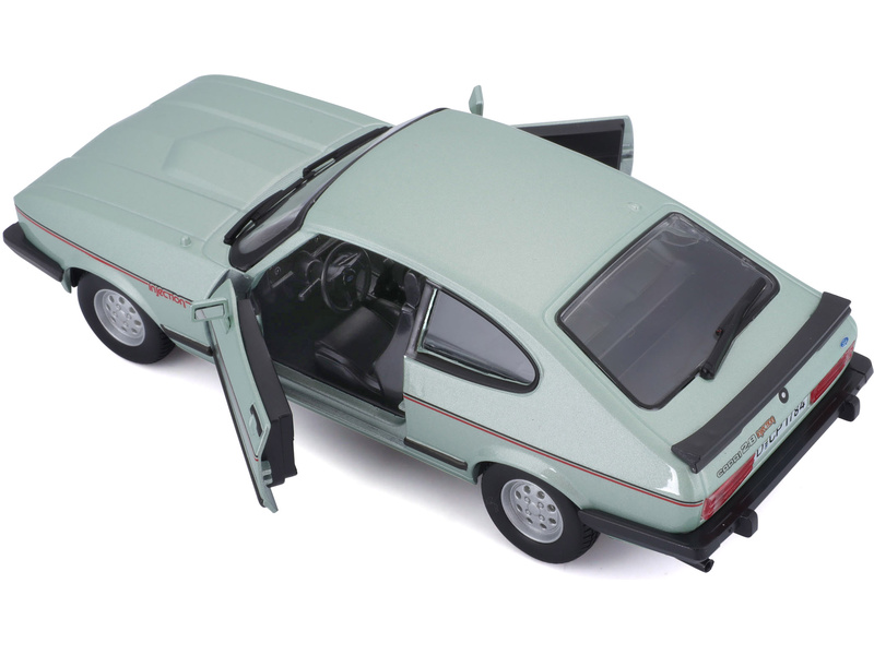 Bburago Plus Ford Capri 1982 1:24 světle zelená metalíza