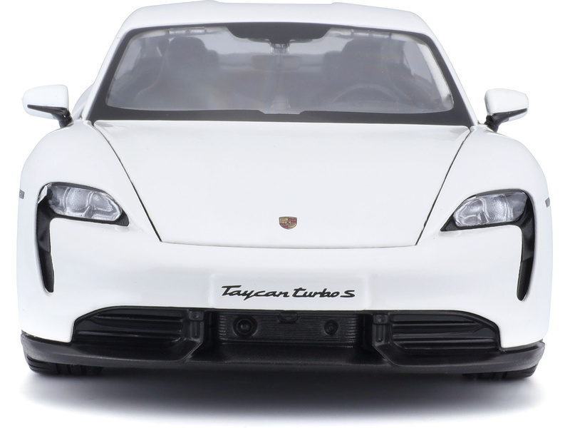 Bburago Porsche Taycan Turbo S 2019 Carrara 1:24 bílá