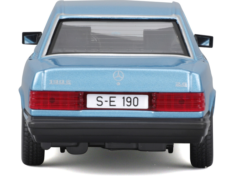 Bburago Mercedes-Benz 190E 1987 1:24 světle modrá metalíza