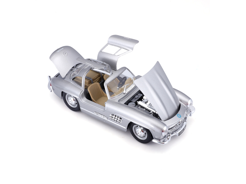 Bburago Mercedes-Benz 300 SL 1954 1:24 stříbrná