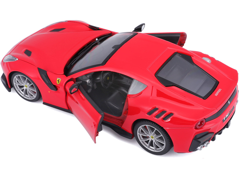 Bburago Ferrari F12TDF 1:24 červená
