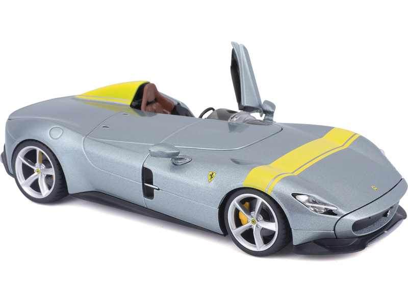 Bburago Ferrari Monza SP1 1:24 stříbrná