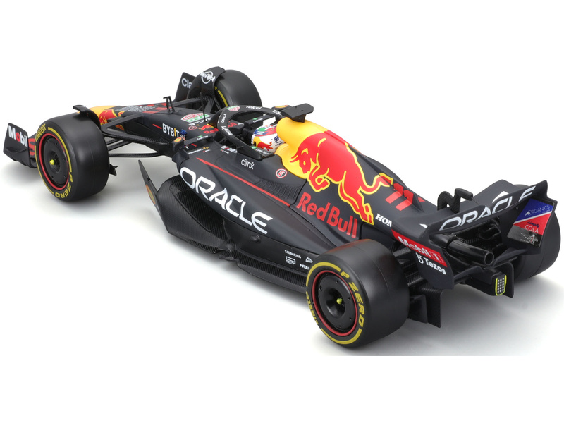 Bburago Oracle Red Bull Racing RB18 1:24 #11 Pérez (hard case)