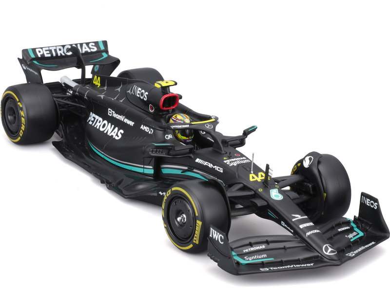 Bburago Mercedes-AMG Petronas W14 E 1:24 #44 Hamilton (hard case)