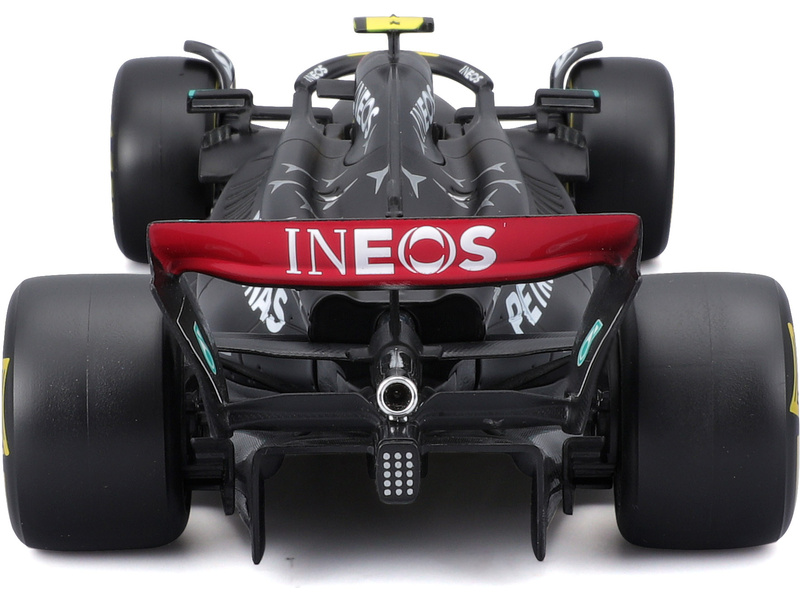 Bburago Mercedes-AMG Petronas W14 E 1:24 #44 Hamilton (hard case)