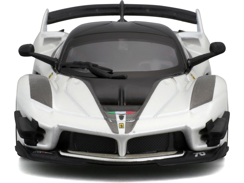 Bburago Ferrari FXX-K EVO 2017 1:43 bílo-černá