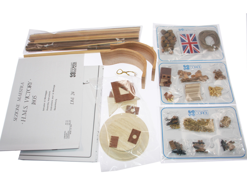 COREL H.M.S. Victory 1651 řez 1:98 kit