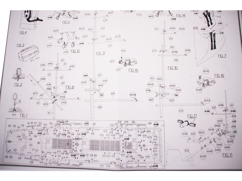 COREL Le Mirage 1:75 kit