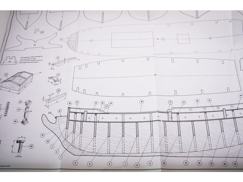 Corel HMS Unicorn 1:75 kit