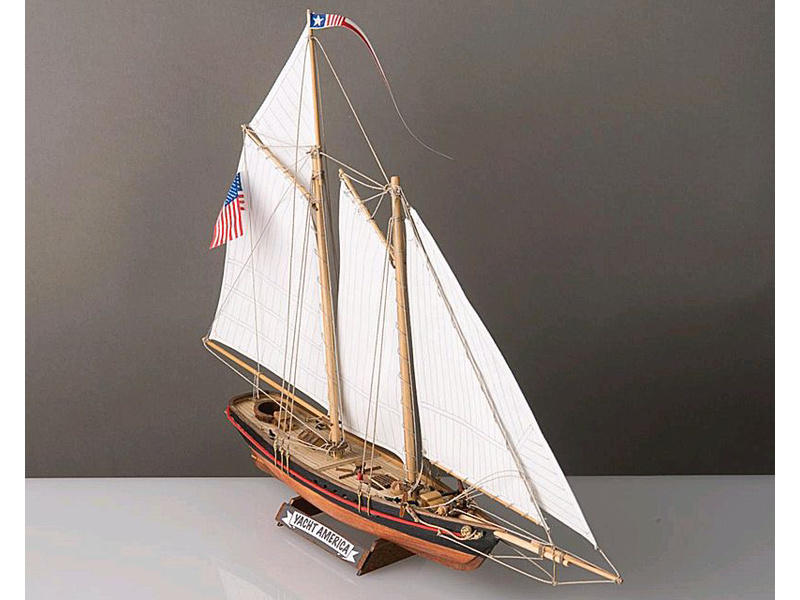 COREL America Yacht 1:155 kit