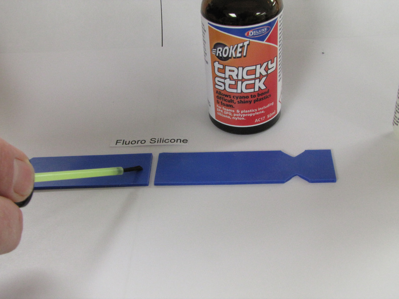 Tricky Stick přípravek na obtížně lepitelné plasty 50ml