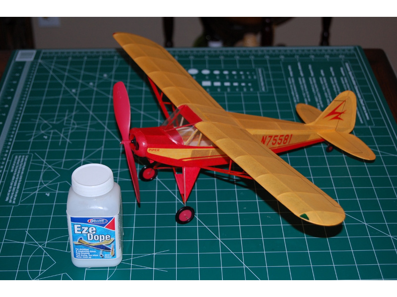 EZE-Dope vypínací lak pro papírové potahy 250ml